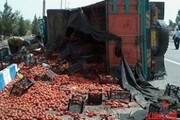 واژگونی کامیون حامل 3 تن گوجه فرنگی و پیاز در بجنورد