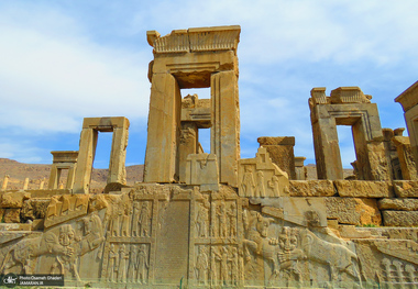 تخت جمشید بودجه ندارد!
