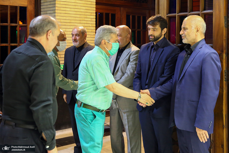 مراسم ختم مادر فرشاد مومنی