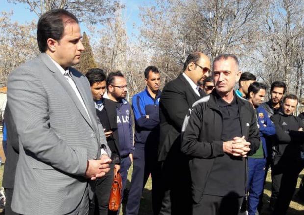 کمالوند سرمربی آلومینیوم اراک شد +عکـس
