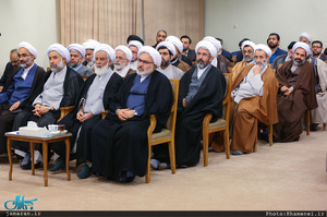 دیدار دست‌اندرکاران همایش نکوداشت حکیم آقاعلی مدرس زنوزی با رهبر معظم انقلاب