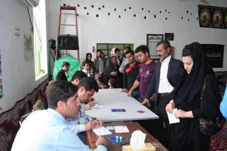 حضور حماسی مردم پارس آباد در انتخابات