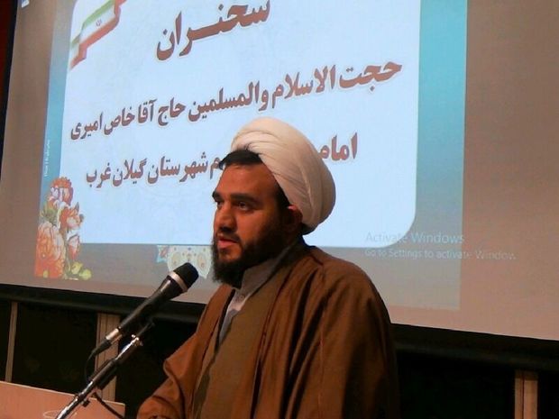 شهادت سپهبد سلیمانی، انقلاب اسلامی را در دنیا زنده کرد