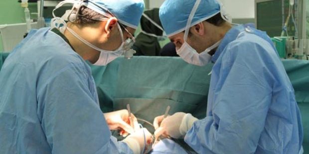 تیم پزشکی موسسه مرهم 31 عمل جراحی در ایلام انجام داد