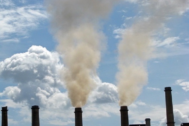 برخوردی با آلودگی های زیست محیطی برخی واحدهای صنعتی نمی شود