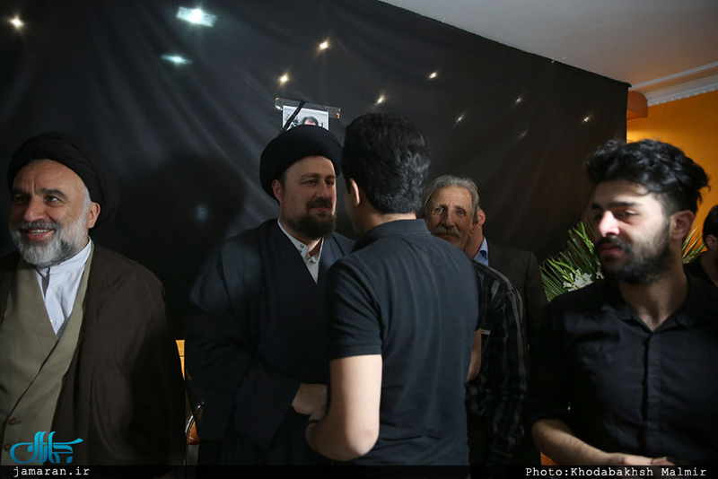 حضور سید حسن خمینی در منزل مرحوم مجید نائینی پیشکسوت فوتبال