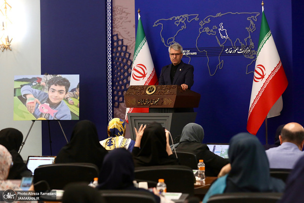 سخنگوی وزارت امور خارجه: تا الآن برنامه‌ای برای‌ دور بعدی مذاکرات نداریم/ ما برای‌ تأمین منافع ملی ایران قائل به ضرب‌الاجل و اولتیماتوم نیستیم/ اعتمادی بین ایران و آمریکا وجود ندارد/ هیچ وقت بحث انتقال اورانیوم غنی شده به عنوان‌ گزینه ما مطرح نبوده است