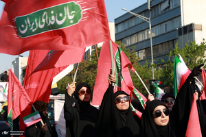 راهپیمایی دختران «جان‌فدای ایران» -۱