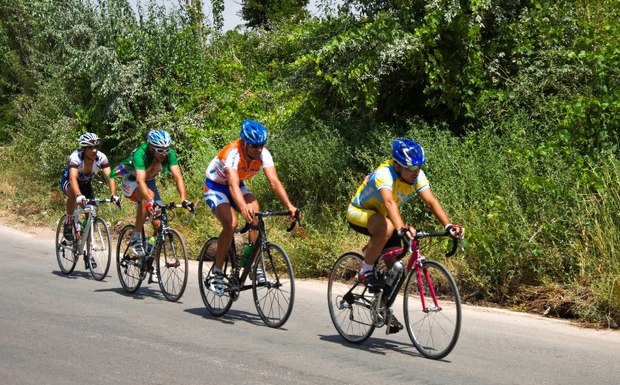 تویسرکان میزبان لیگ دسته یک دوچرخه سواری کشور شد