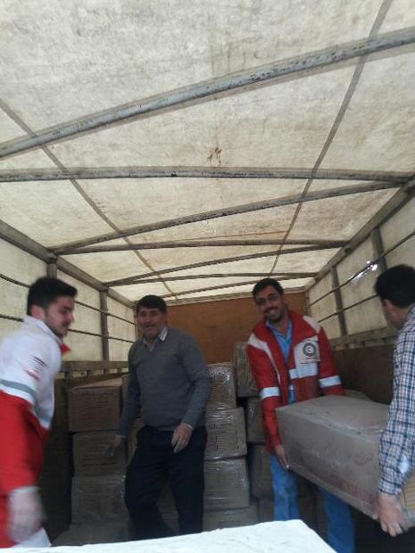 ارسال 80 تخته چادر توسط هلال احمر به روستای آکوجان الموت