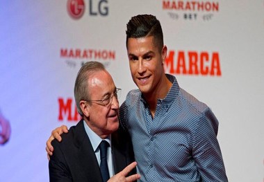 رونالدو جایزه اسطوره مارکا را از دستان پرس گرفت/آرزوی کریس برای بازگشت به مادرید!
