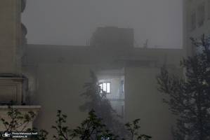 مه شبانگاهی در آسمان تهران