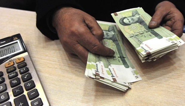 یکشنبه کمیته مزد تشکیل جلسه می‌دهد/ محاسبه سبد معیشت کارگران آغاز می‌شود؟