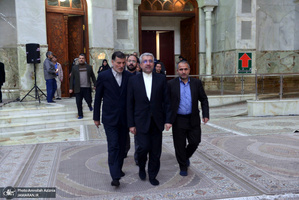 تجدید میثاق وزیر و کارکنان وزارت نیرو با آرمان های حضرت امام خمینی(س)