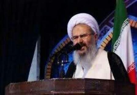 امام جمعه کاشان: کاندیداها و هواداران آن ها از تخریب پرهیز کنند