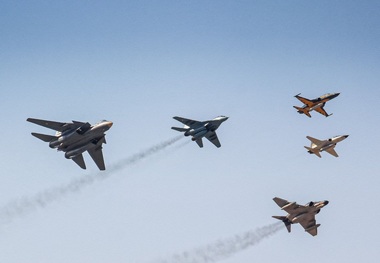 چرا ۶ فرمانده ارشد نظامی در سخنرانی امروز رهبری غایب بودند؟