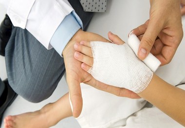 چرا سوختگی در کودکان جدی‌تر است؟
