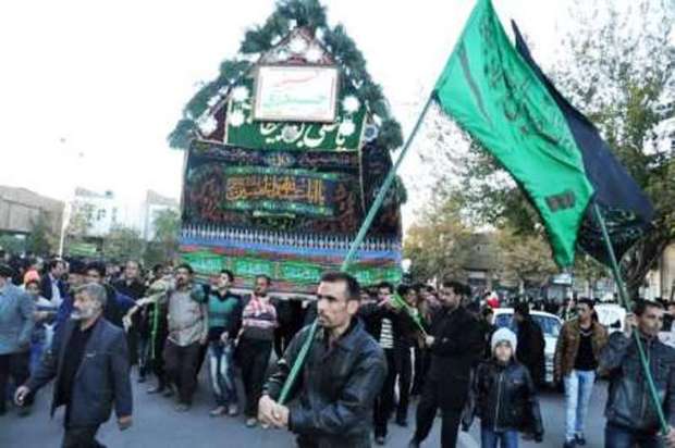 آئین سنتی نخل گردانی و حرکت دسته بنی اسد در کاشمر برگزار شد