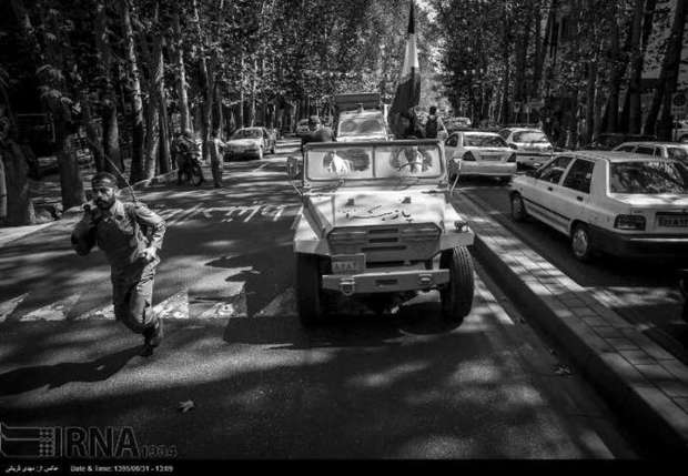 حرکت کاروان های نمادین اعزام نیرو به جبهه در تهران