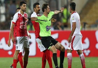 طارمی: در فوتبال از این درگیری ها هست/ عبدالله زاده: طارمی قصد درگیری داشت/ احمدزاده: اول فولادی ها عصبی شدند

