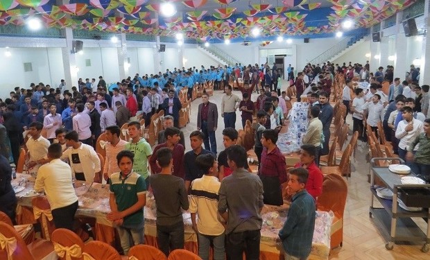 جشن تکلیف 370 دانش‌آموز پسر ابرکوه برگزار شد