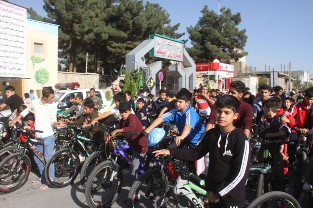 همایش بزرگ دوچرخه سواری در آبیک برگزار شد