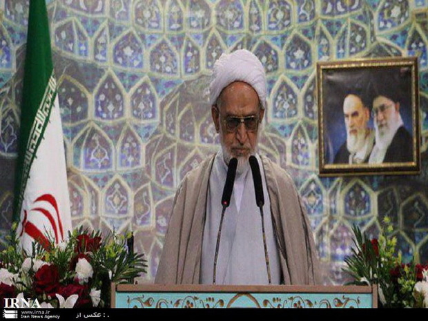 استقلال مبتنی بر عزت مهمترین نتیجه انقلاب اسلامی ایران است