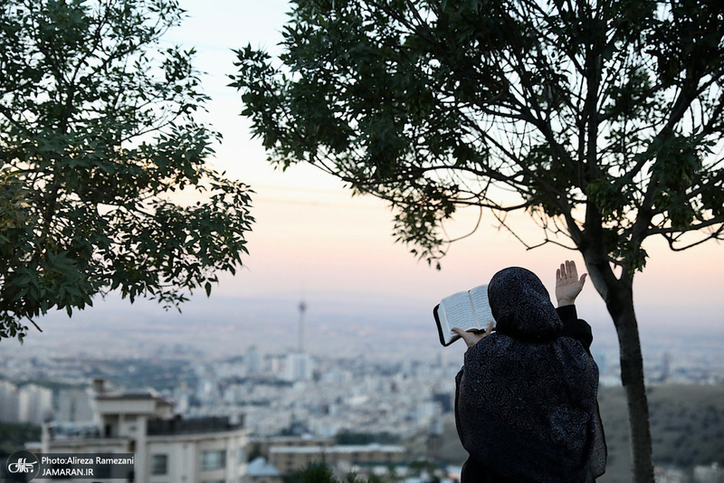 مراسم دعاى عرفه در کهف الشهدا