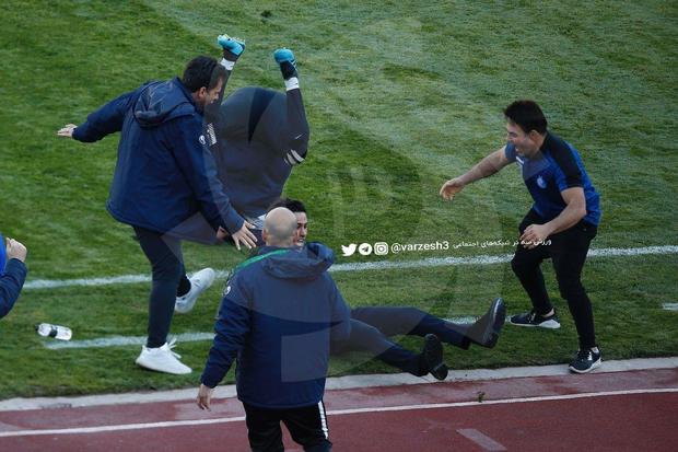 شادی غلامپور پس از گلزنی استقلال بالاخره حادثه آفرید! / عکس
