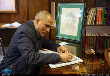 بازدید معاون وزیر مبارزه با مواد مخدر کشور افغانستان از بیت امام خمینی(س) در جماران