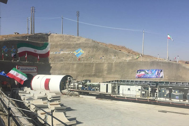 21 کیلومتر از تونل انتقال آب به دریاچه ارومیه حفاری شد