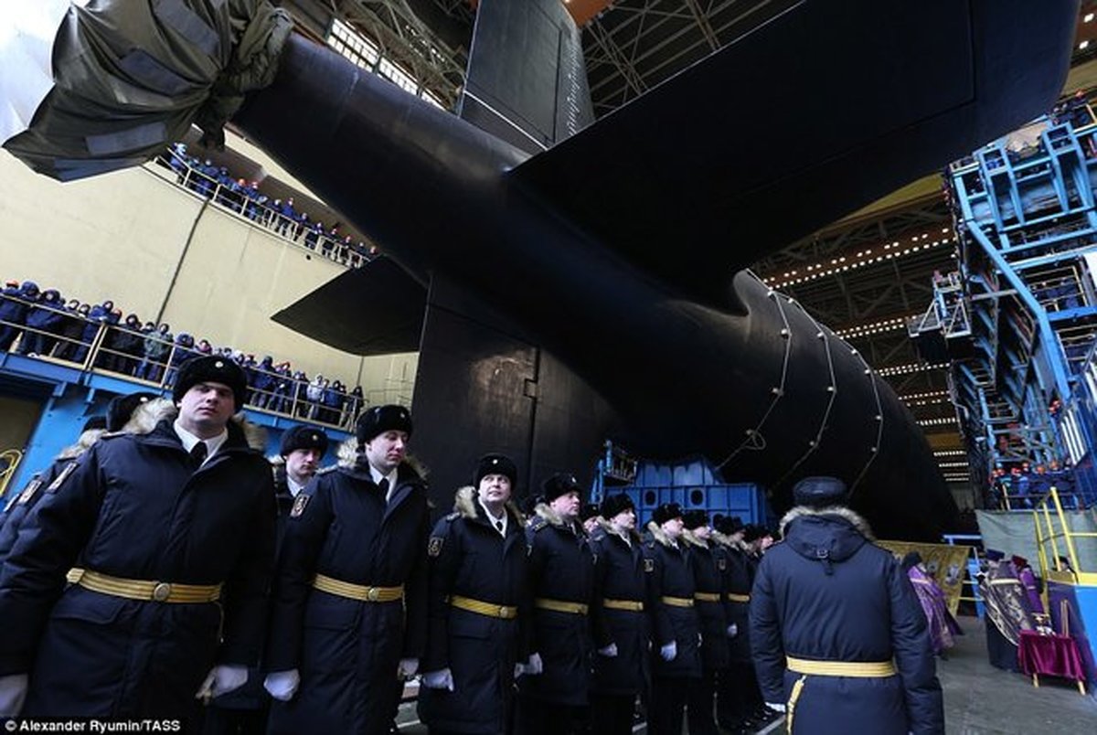 با قوی ترین زیردریایی هسته ای روسیه آشنا شوید