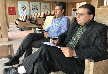 شوک به فوتسال/ ساکت آمد، انصاری‌فرد استعفاء داد
