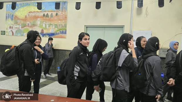 ورود تیم ملی فوتبال زنان ایران از مرز بازرگان