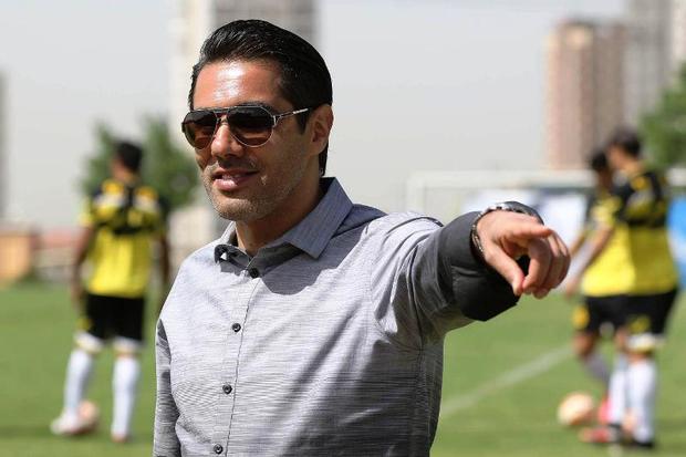 پیروانی و سید جلال به دیدار مدیرعامل پرسپولیس رفتند
