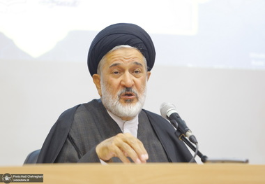 سیدعلی عماد: امام خمینی(س) قوی‌ترین دفاع‌ها و کارآمدترین حمایت‌ها و جانبداری‌ها را از حوزه و روحانیت کرده است/ منشور روحانیت از مهمترین اسناد راهبردی حوزه و روحانیت است/ نظرسنجی‌ها در بعضی شاخصه‌های روحانیت وضع ما را موفقیت‌آمیز اعلام نمی‌کند