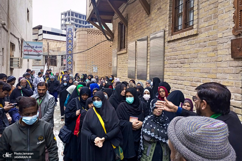 بازدید کاروان های زیارتی کشور پاکستان از بیت امام در نجف