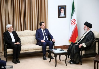 رهبر انقلاب در دیدار نخست وزیر عراق: مهمترین اولویت، عملیاتی شدن توافقات دو کشور است