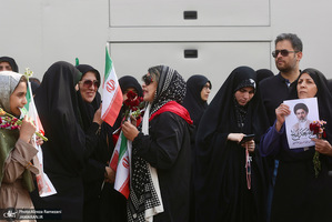 مراسم تشییع پیکرهای مطهر 84 شهید قهرمان ناوشکن دنا -1