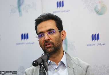 واکنش آذری جهرمی به سخنان عجیب قالیباف و علی آبادی در مورد مصرف برق و اینترنت توسط مردم: هیچ ایده و راه حلی ندارند! + فیلم