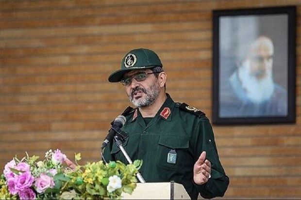 دفاع مقدس آزمون ملت مجاهد ایران مقابل استکبار جهانی بود