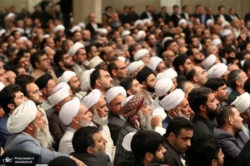 دیدار مسئولان نظام و میهمانان کنفرانس وحدت اسلامى‌ با رهبر معظم انقلاب