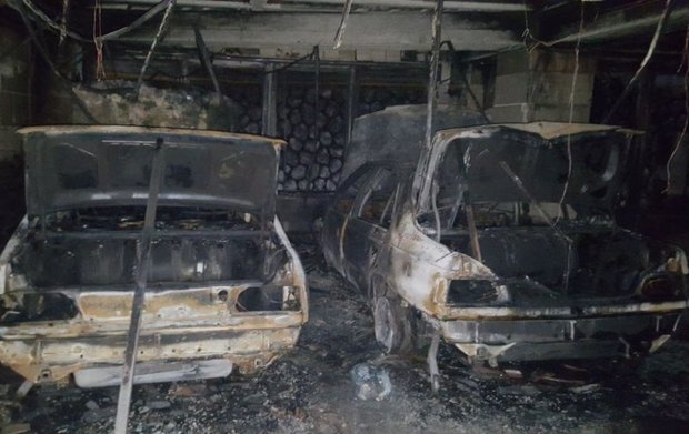 3 دستگاه خودرو در آتش سوزی پارکینگ تبریز سوخت