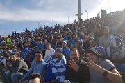 تصویری از هواداران استقلال در ورزشگاه ثامن
