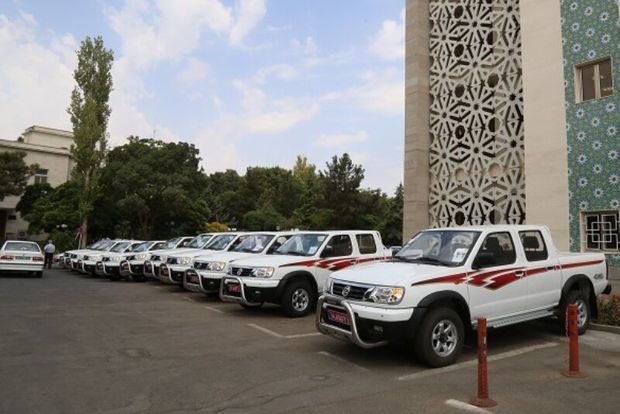 تحویل ۴۲ دستگاه خودروی عملیاتی به بخشداری‌های آذربایجان‌شرقی