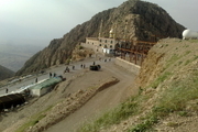 انسداد جاده امامزاده شاه احمد پلدختر به دلیل احتمال طغیان رودخانه و ریزش کوه