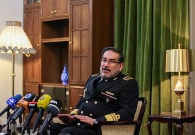 شمخانی: کار مشترکی با محوریت عراق، سوریه، ایران و روسیه در جهت طراحی مبارزه نظامی با تروریسم داریم/ استفاده از فضای هوایی ایران در همین چارچوب بود
