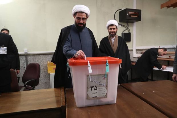 الوندنشینان در قله‌ حماسه انتخابات