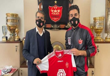 هافبک پرسپولیس قراردادش را تمدید کرد+ عکس
