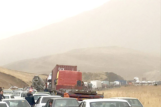 ترافیک کامیون ها در مرز تمرچین به حالت عادی برگشت